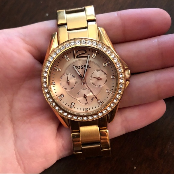 Fossil Accessories - Fossil • rose gold watch